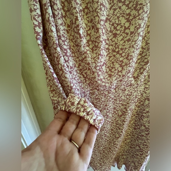 Lulu's blooming darling size large mini dress - Picture 4 of 9